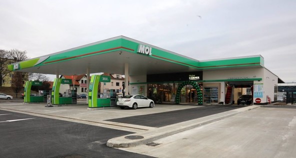 TRETJI BENCINSKI SERVIS MOL V MARIBORU: Podjetje MOL Slovenija odprlo svoj 48. bencinski servis v Sloveniji