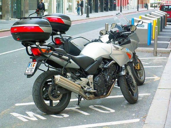 Zveza moto klubov Slovenije: Nedeljsko popoldne v Ljubljani