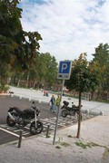 Zveza motoklubov Slovenije: Nova brezplačna parkirišča za motorna kolesa v Ljubljani