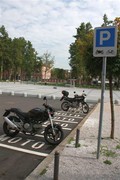 Zveza motoklubov Slovenije: Nova brezplačna parkirišča za motorna kolesa v Ljubljani