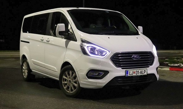 Ford Tourneo Custom: Novi Fordov kombi je zapeljal na slovenske ceste