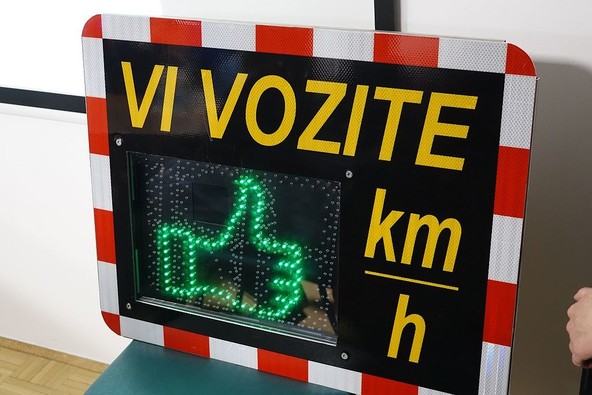 Javna agencija RS za varnost prometa: S prikazovalniki hitrosti do večje varnosti v lokalnih skupnostih