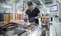 Nova celična tehnologija za Neue Klasse: BMW Group krepi strokovno znanje o baterijah