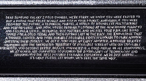 HONOR & Graham Short: Hudomušno opravičilo lastnikom telefonov Samsung