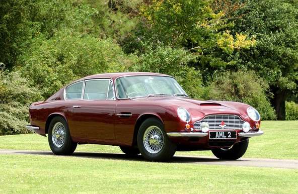 Aston Martin DB6 (1967)