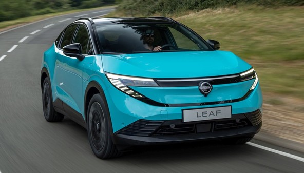 Prenovljena ikona: Nissan LEAF se vrača z elegantno aerodinamično obliko, impresivnim dosegom in najsodobnejšo tehnologijo