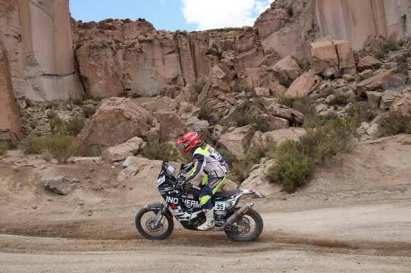 Dakar 2015 – 10. etapa: Calama - Cachi: 4.970 metrov, minus enajst stopinj in 31. mesto za Stanovnika