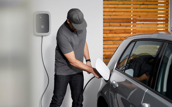 Postavitev domače polnilne postaje <em>[Avtor: Porsche Inter Auto]</em>