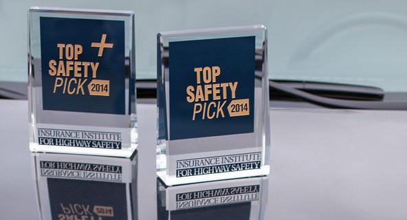 Volvo & IIHS: IIHS nagradil S80 z 2014 Top Safety Pick+