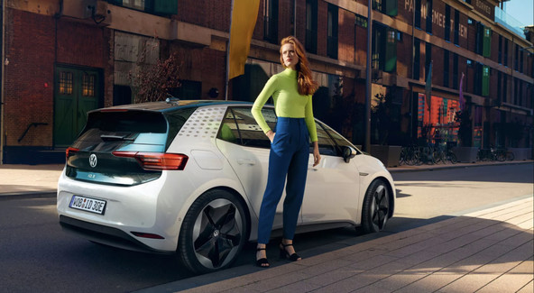 Primerjava Volkswagen ID.3 in ID.4: Le številka razlike, v praksi pa nov svet