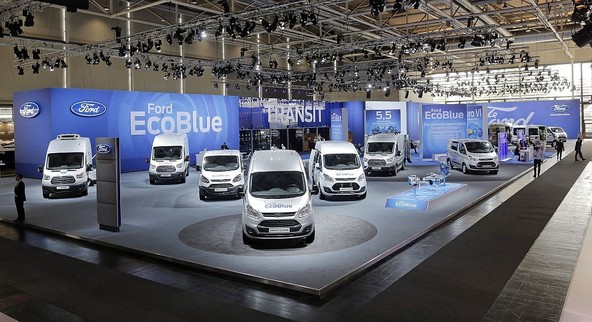 Ford Evropa: Nadaljevanje uspešne zgodbe z gospodarskimi vozili tudi v letu 2017