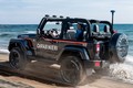 Poseben odnos, ki se osredotoča na varnost: Italijanski karabinjerji prevzeli vozilo Jeep Wrangler