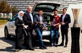 Kia Motors in Uefina fundacija za otroke: Kia in UEFA mladim beguncem podarjata nogometne čevlje