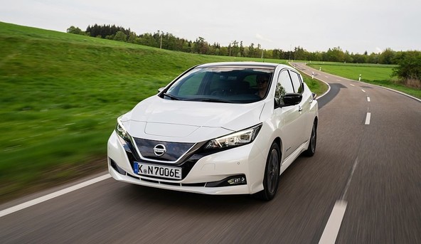 Novi Nissan LEAF: LEAF je po enem letu vodilni v prodaji električnih vozil v Evropi