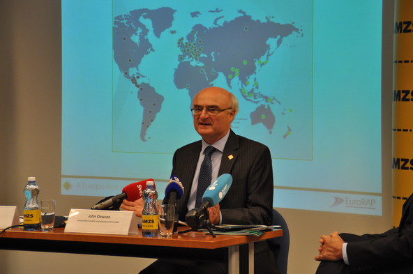 Avto-moto zveza Slovenije: Slovenija ima dva do trikrat nevarnejšo cestno infrastrukturo kot Zahodne države ...