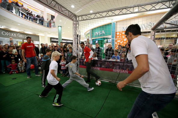 Europark v Mariboru: NISSANOVA NOGOMETNA VROČICA V MARIBORU