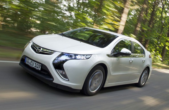 Opel ampera: Kamorkoli, kadarkoli - tudi na dirko Monte Carlo