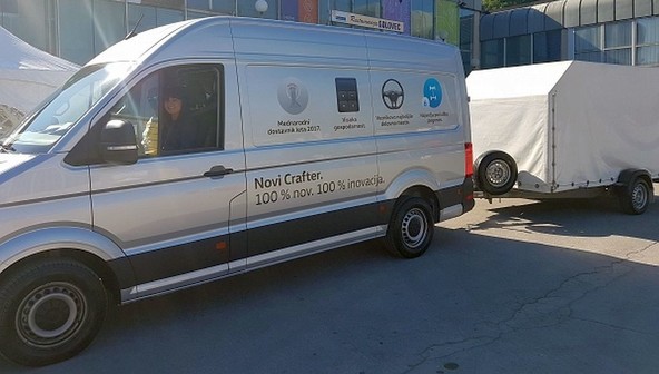 Volkswagen Trailer Assist in Side protect: Ko parkiranje kombija s prikolico postane enostavno