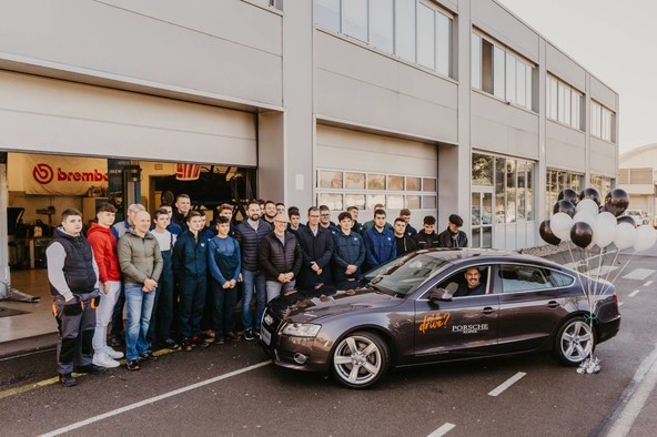 Porsche Koper predal vozilo Audi A5: Porsche Koper predal vozilo Audi A5 Srednji tehniški šoli Koper!