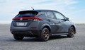 Nissanovo preizkusno električno vozilo: Vozilo z dvojnim električnim motorjem in tehnologijo za nadzor vseh koles