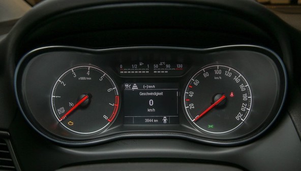 carVertical raziskava: Težava s prevrtenim števcem kilometrov še vedno obstaja 