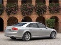 Audi S8: Športnik v razredu luksuznih vozil