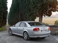 Audi S8: Športnik v razredu luksuznih vozil