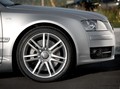 Audi S8: Športnik v razredu luksuznih vozil