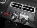 Chevrolet: Koncept Camaro: ujet duh brezčasnega Camara