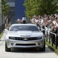 Chevrolet: Koncept Camaro: ujet duh brezčasnega Camara