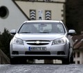 Chevrolet Epica: Dinamično zasnovana limuzina s prečno nameščenim šestvaljnikom
