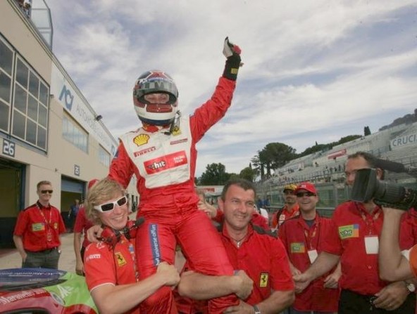 Ferrari Challenge: Nove stopničke v Vallelungi