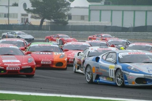 Ferrari Challenge: Stopničke v Misanu
