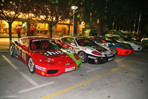 Ferrari Challenge: Vrtojba v znamenju Ferrarija - srečanje Ferraristov ob koncu sezone