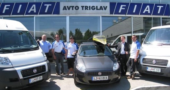Fiat: Kajakaši se bodo še naprej vozili s Fiatovimi vozili