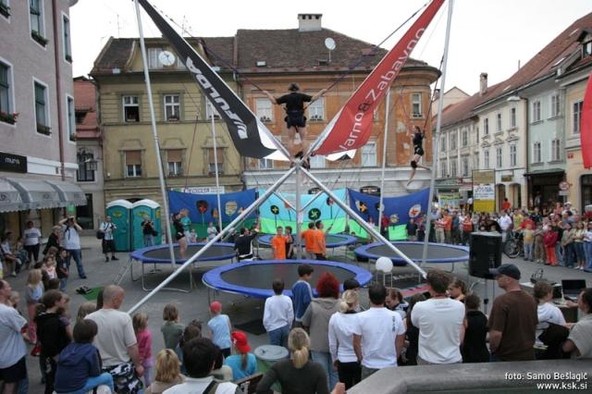 Fulda: Fuldin trampolin na praznovanju rojstnega dne Radia 94
