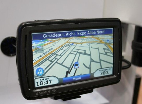 Garmin nüvi 860: Pogovarjajte se s svojo navigacijo