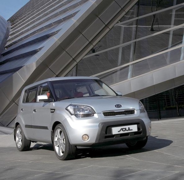 Kia: Kiine pariške zvezde so Soul in hibridni koncepti
