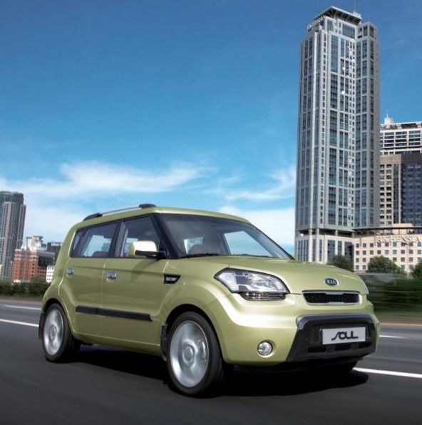 Kia Soul: Novi urbani crossover z znano motorno paleto