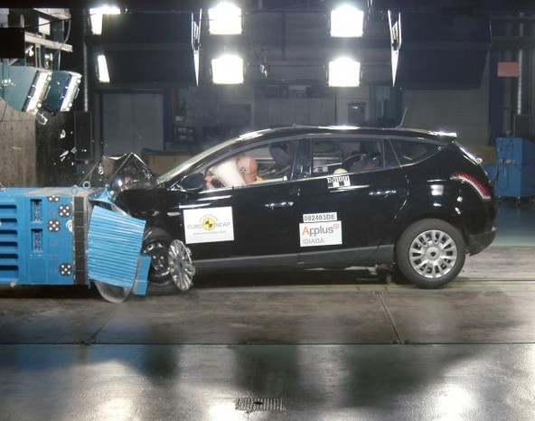 Lancia: Prestižnih pet zvezdic Euro NCAP za model Delta