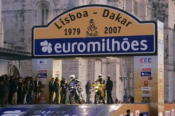 Lizbona – Dakar 2007: 1. etapa: Lizbona – Portimao - peščeni začetek