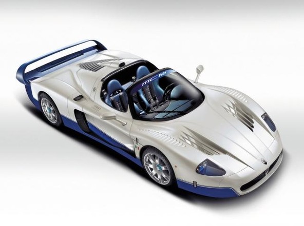 Maserati MC12: Zmage Maseratija MC12 proslavljene z novo ročno uro Audemars Piguet