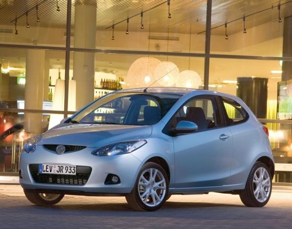 Mazda2 Sport: V SLOVENIJI NA VOLJO OD SEPTEMBRA 2008