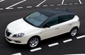 Nova Lancia Delta: Eleganca, tehnologija in drzna drža