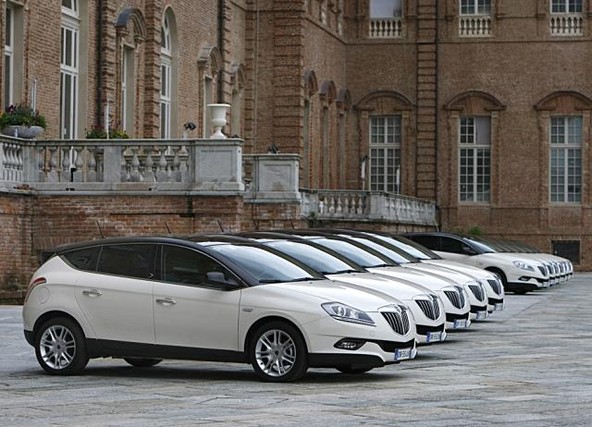 Nova Lancia Delta: Eleganca, tehnologija in drzna drža