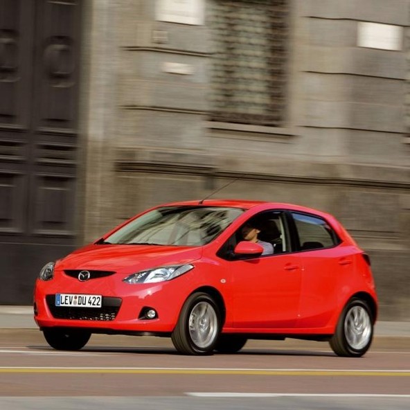 Nova Mazda 2: Kompaktna, lahka in prijazna