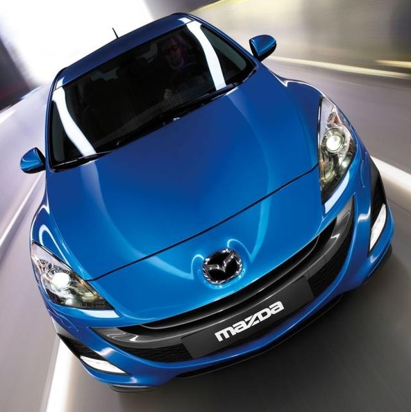 Nova petvratna Mazda3: Svetovna premiera na avtomobilskem salonu v Bologni 2008