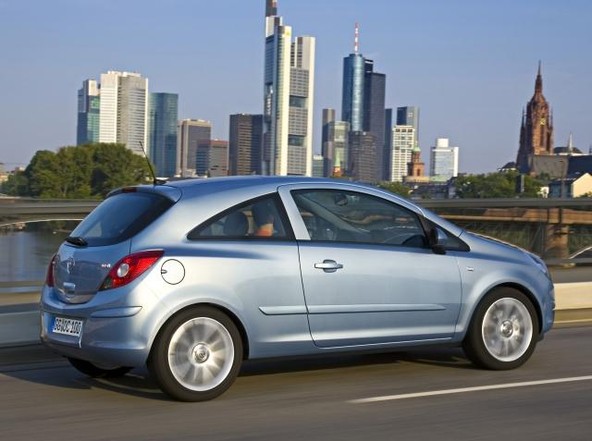 Opel: Novosti v modelnem letu 2008 in nastop na 62. mednarodnem avtomobilskem sejmu IAA