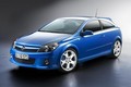 Opel: Začetek prodaje Oplovih OPC modelov v Sloveniji