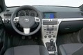 Opel Astra TwinTop: Kupe med kabrioleti